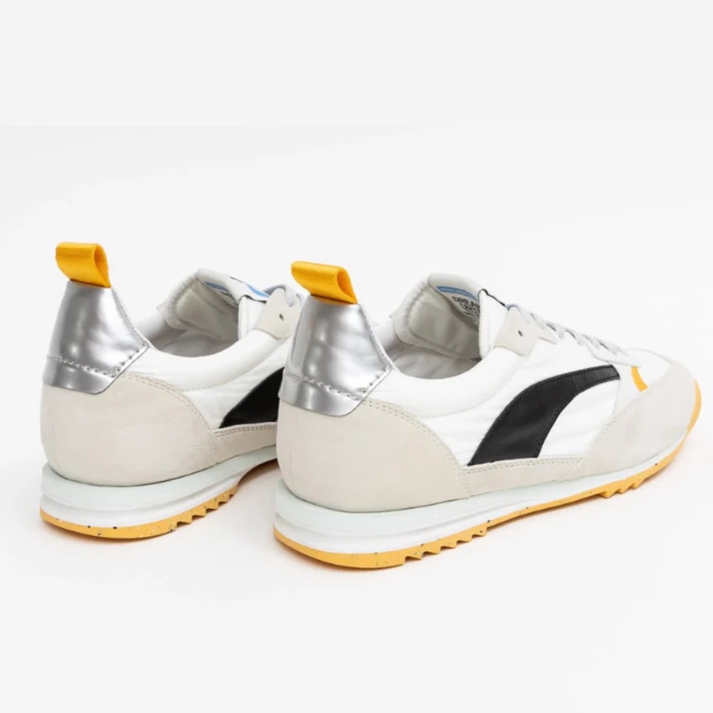 OnCept Women's Retro White Sneakers Free People  EUC - Picture 3 of 9